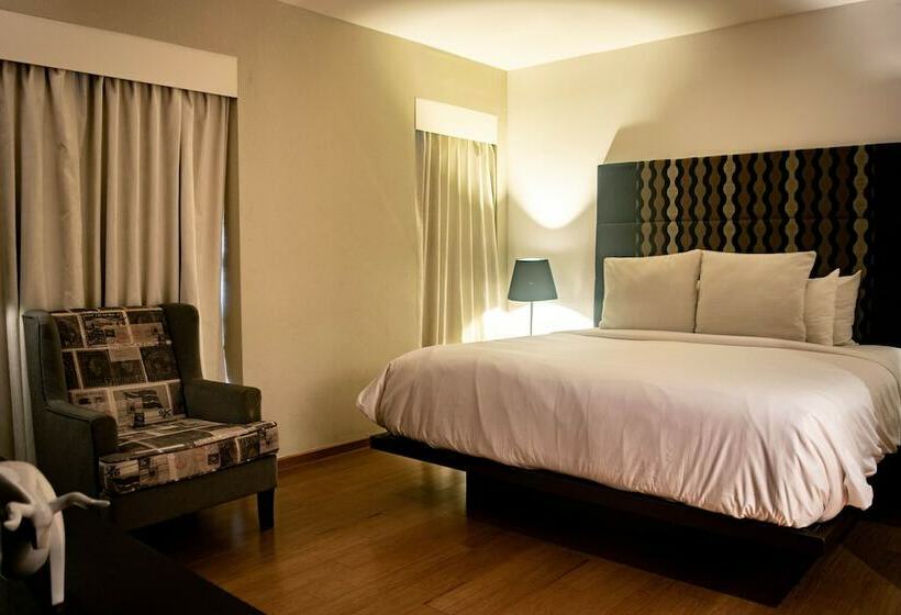 سوییت جونیور, Exe Oriental Panamá