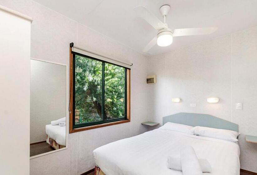 کابین, Portland Holiday Village