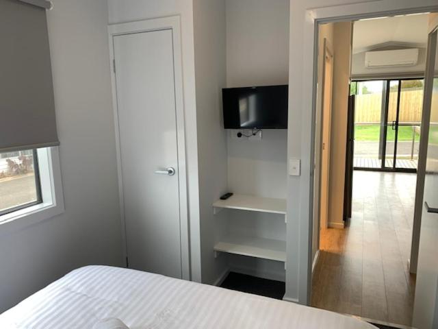 ویلای 2 خوابه, Portland Holiday Village