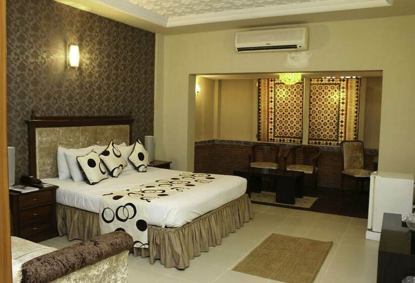اتاق استاندارد یک نفره, Sheza Inn Hotel Multan