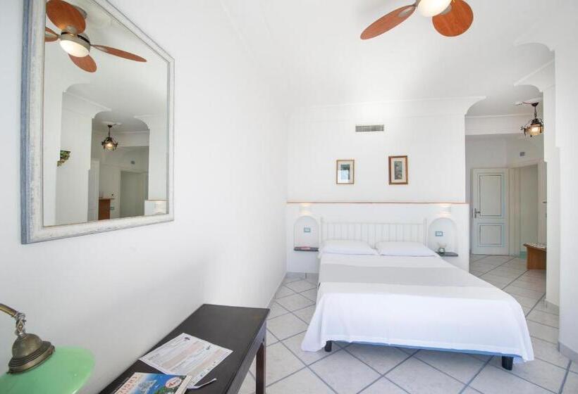 اتاق استاندارد با چشم‌انداز دریا, Maresca Hotel Praiano