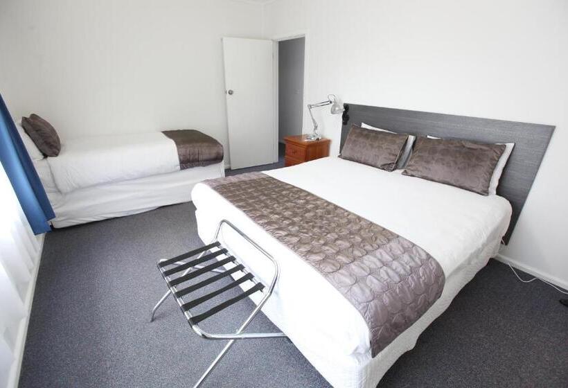 3 Bedroom Apartment, Mornington Motel