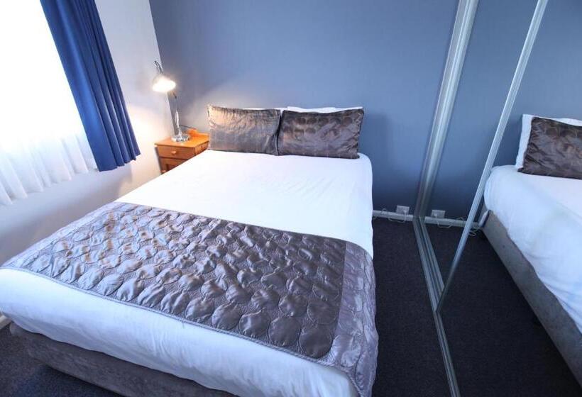 آپارتمان 3 خوابه, Mornington Motel