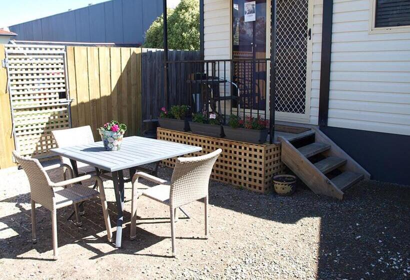 آپارتمان 2 خوابه, Mornington Motel