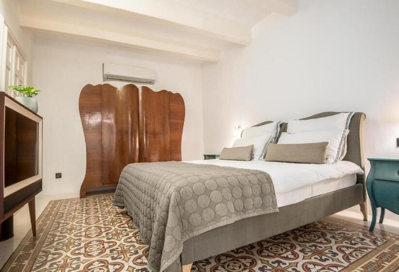 سوییت لوکس, Casa Ellul   Small Luxury Hotels Of The World