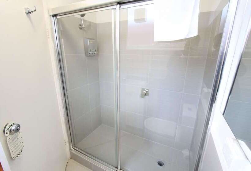 آپارتمان 1 خوابه, Drummond Apartments Services