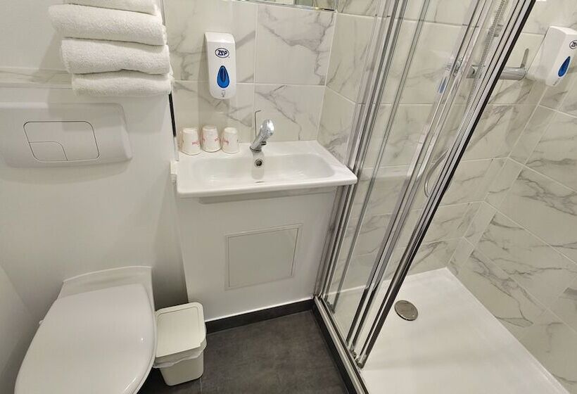 اتاق استاندارد سه نفره, Fasthotel Well Inn Mâcon Sud   Un Hôtel Fh Confort