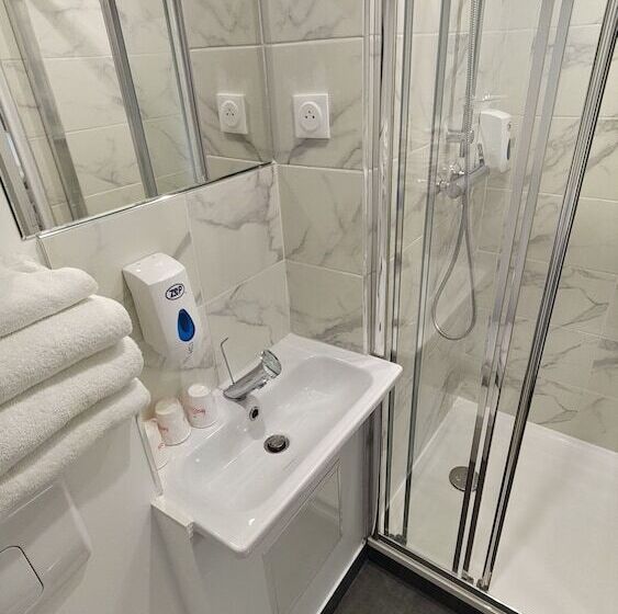 اتاق استاندارد سه نفره, Fasthotel Well Inn Mâcon Sud   Un Hôtel Fh Confort