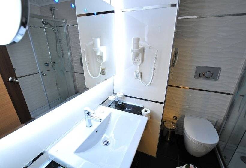 اتاق سوپریور, Ramada Usak