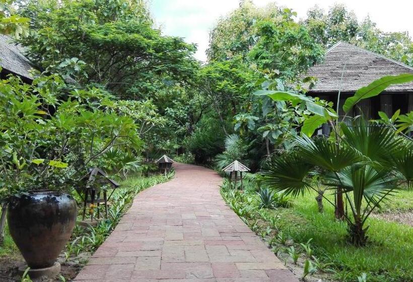 Villa met 1 Slaapkamer en Uitzicht op de Tuin, Villa Inle Boutique Resort