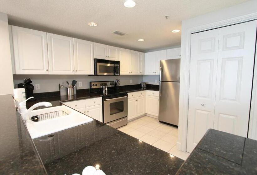 스탠다드 룸 킹사이즈 침대, Majestic Beach Resort The Official Onsite Rental Company, Panama City Beach, Fl
