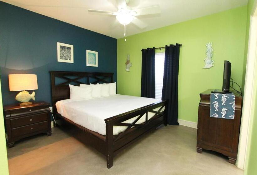패밀리 룸, Majestic Beach Resort The Official Onsite Rental Company, Panama City Beach, Fl