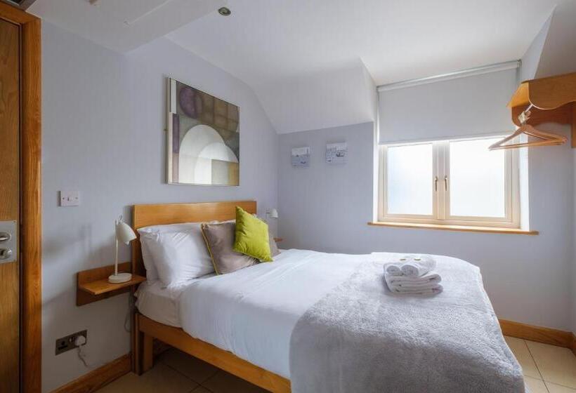 Classic Room, The Eyre Square Townhouse