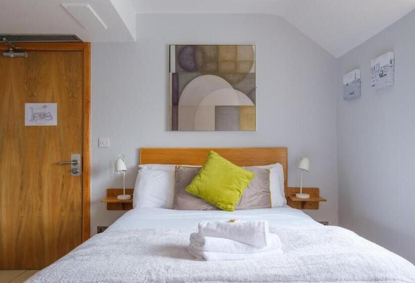 Classic Room, The Eyre Square Townhouse