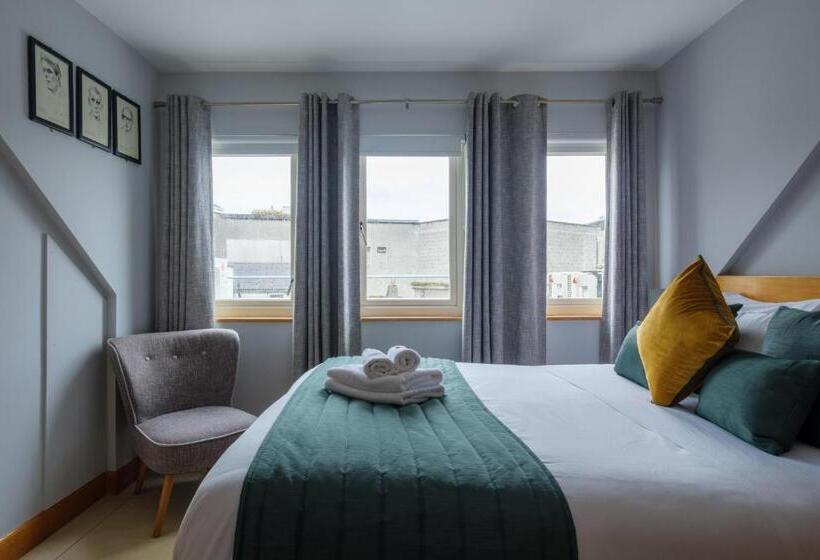 Superior Room King Size Bed, The Eyre Square Townhouse