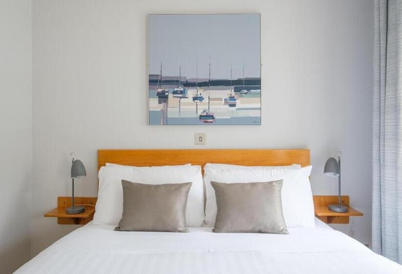 اتاق سوپریور با تخت بزرگ, The Eyre Square Townhouse