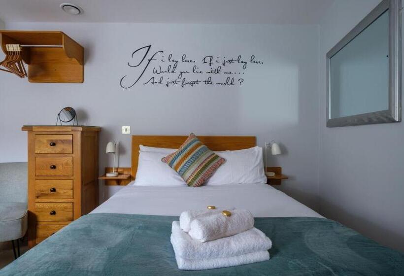 اتاق سوپریور چهار تخته, The Eyre Square Townhouse