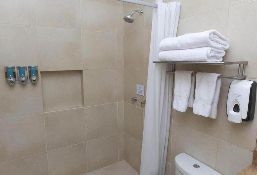 اتاق استاندارد با چشم‌انداز استخر, Casa Andina Select Zorritos Tumbes