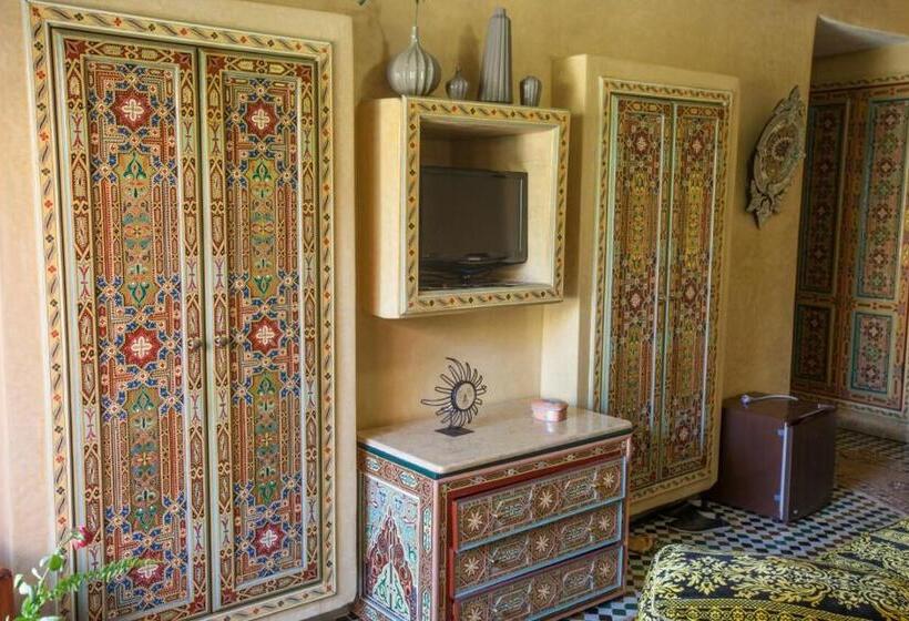 سوییت جونیور, Riad Alhambra