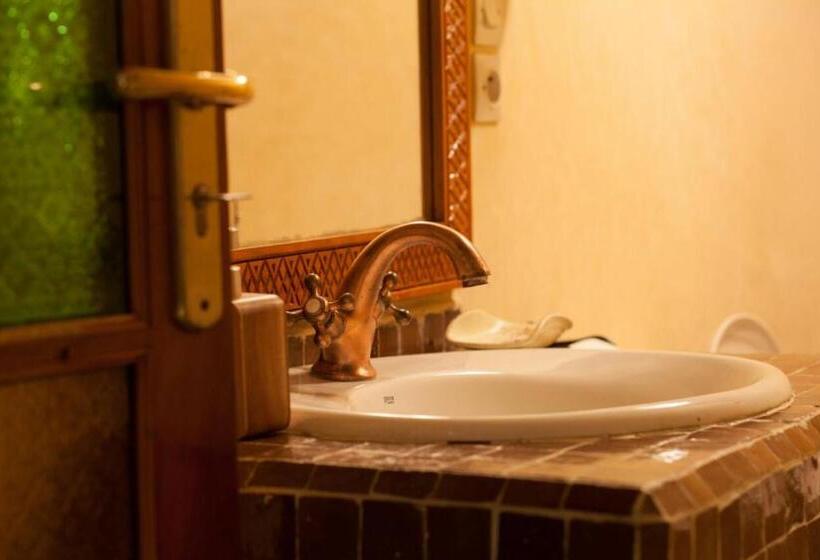 اتاق استاندارد, Riad Alhambra