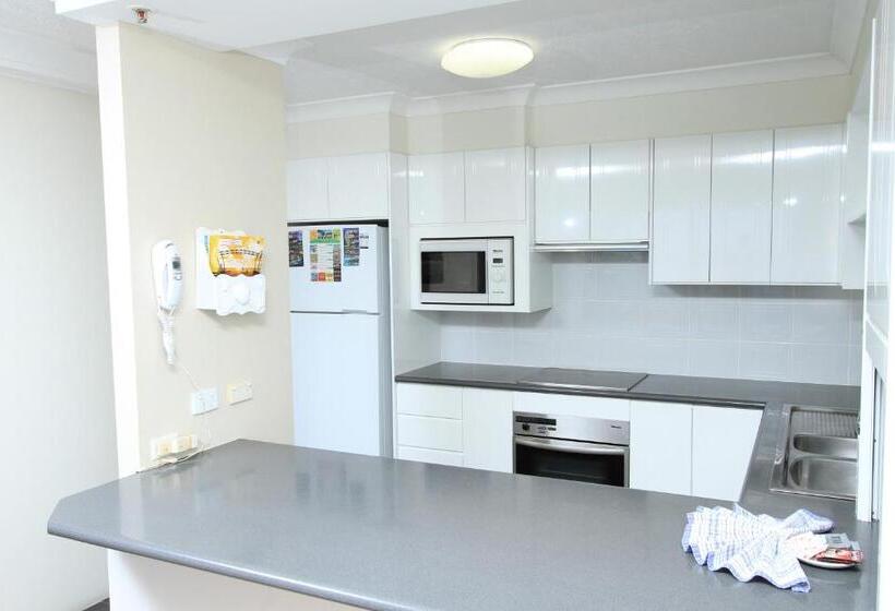 2 Bedroom Deluxe Apartment Sea View, Royal Palm Resort On The Beach