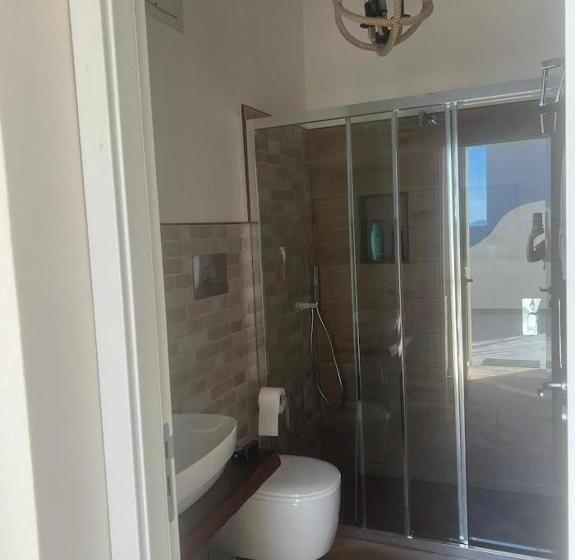 اتاق استاندارد با چشم‌انداز استخر, Casa Vacanze Panorama Sulle Egadi