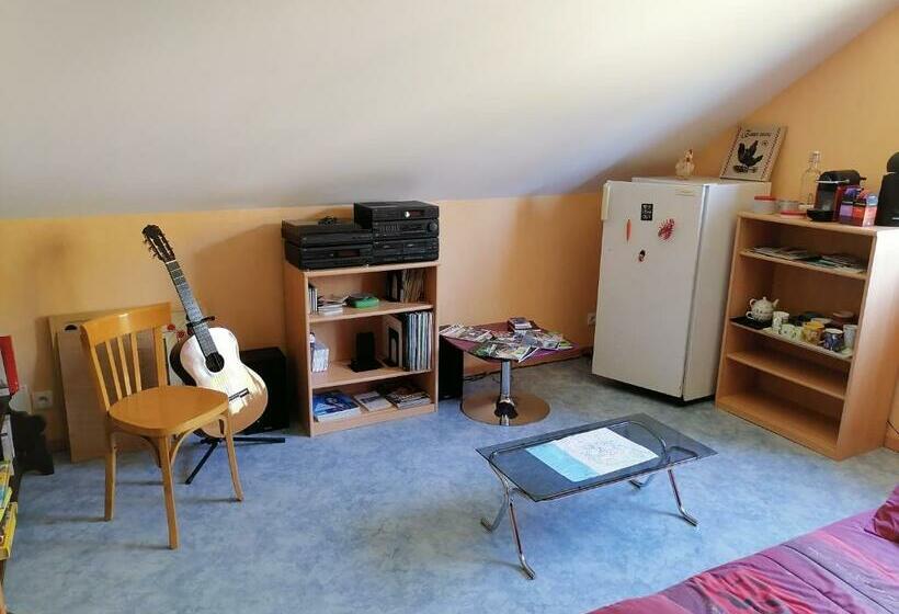 غرفة قياسية, Chambre De L Orée Du Bois