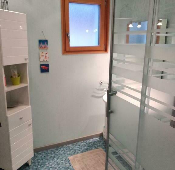 غرفة قياسية, Chambre De L Orée Du Bois