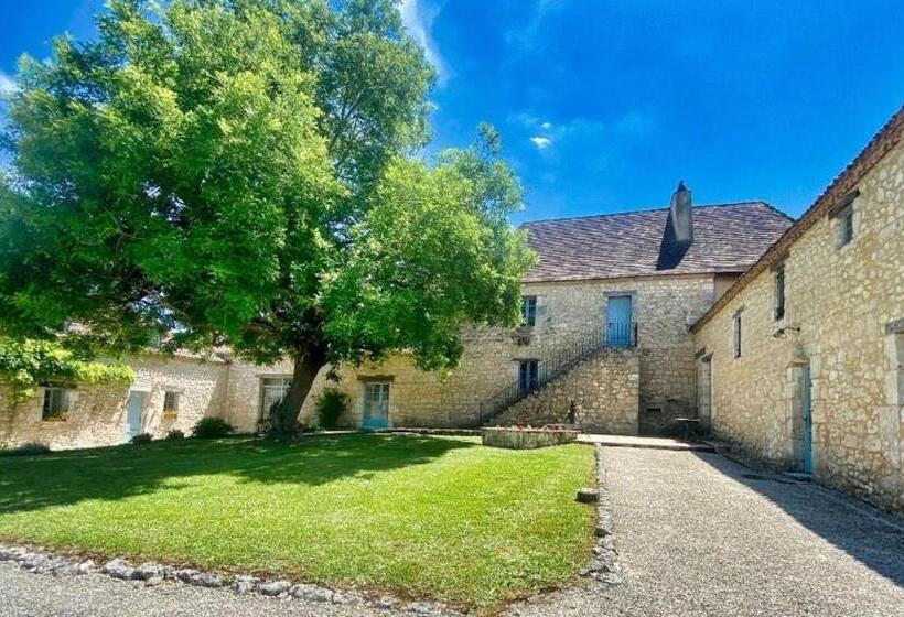 اتاق خانوادگی با چشم‌انداز باغ, Chambre D Hôte La Source Domaine De Fonpeyroune