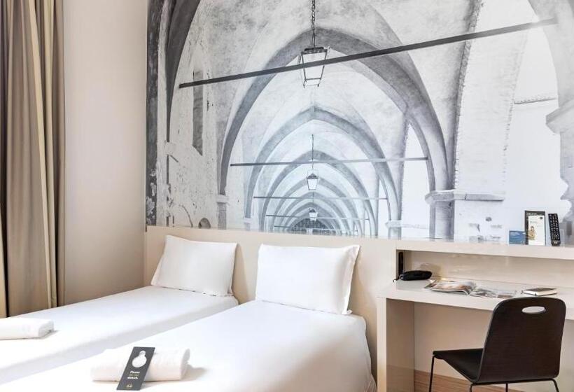 اتاق استاندارد, B&b Hotel Bergamo