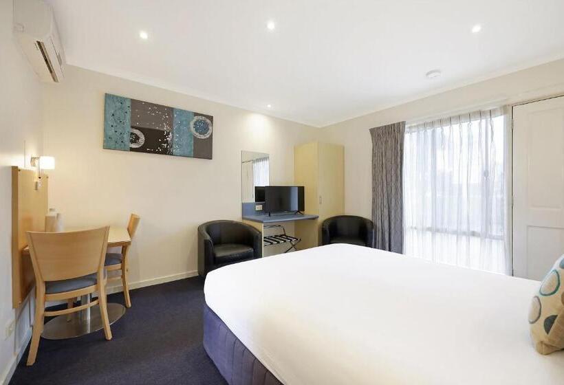 اتاق استاندارد, Hamilton Townhouse Motel
