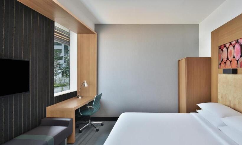 اتاق استاندارد با تخت بزرگ, Aloft Bengaluru Outer Ring Road