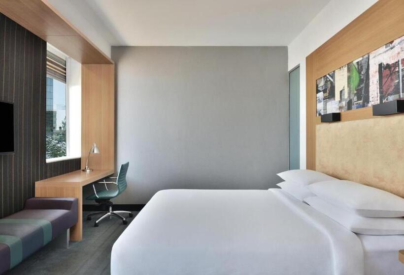 اتاق استاندارد با تخت بزرگ, Aloft Bengaluru Outer Ring Road