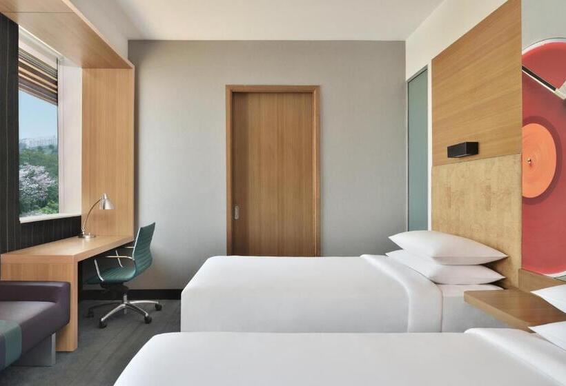 Standard Room Superior Floor, Aloft Bengaluru Outer Ring Road