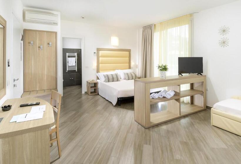 سوئیت جونیور خانوادگی, Atlantic & Spa