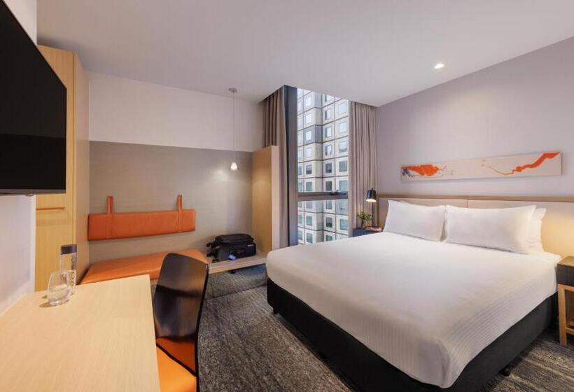 استودیوی استاندارد, Brady Hotels Central Melbourne