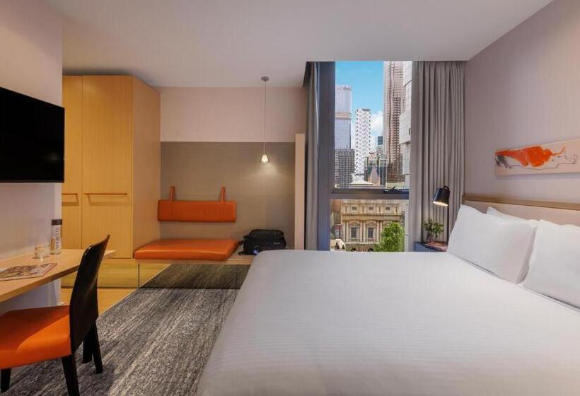 استودیوی استاندارد, Brady Hotels Central Melbourne