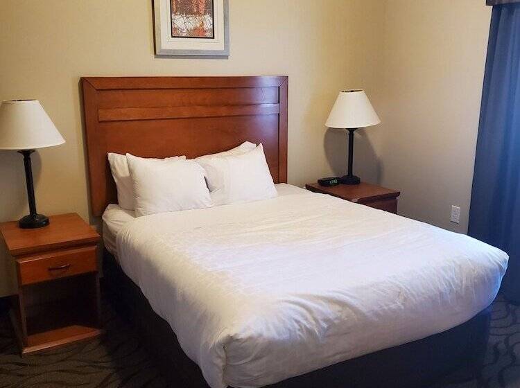 سوییت, Clarion Hotel & Suites