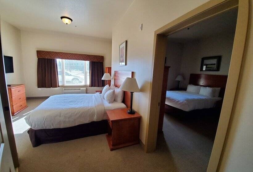 سوییت, Clarion Hotel & Suites