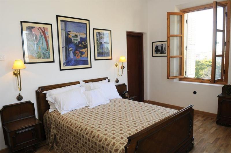 اتاق سوپریور یک تخته, Grand Hotel Villa De France