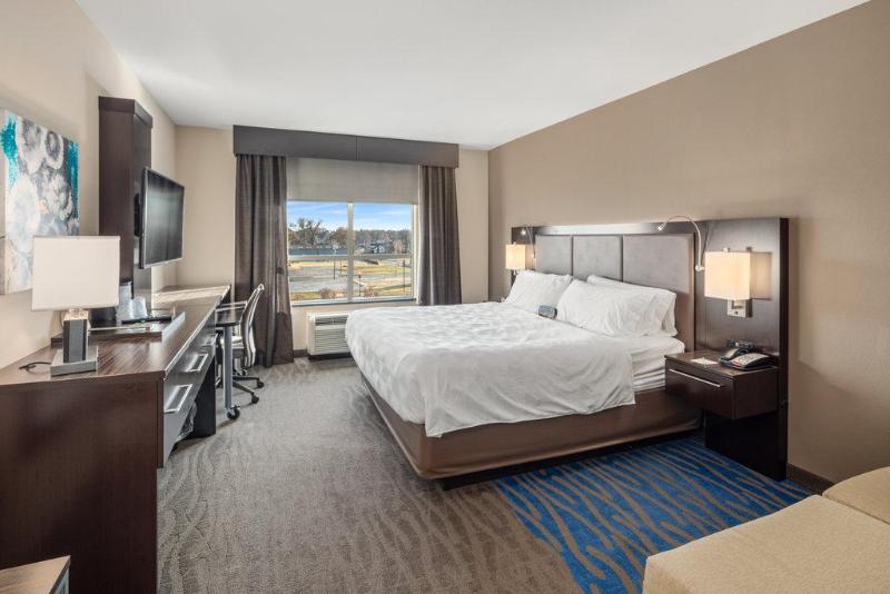 اتاق استاندارد با تخت بزرگ برای معلولان, Holiday Inn Owensboro Riverfront, An Ihg