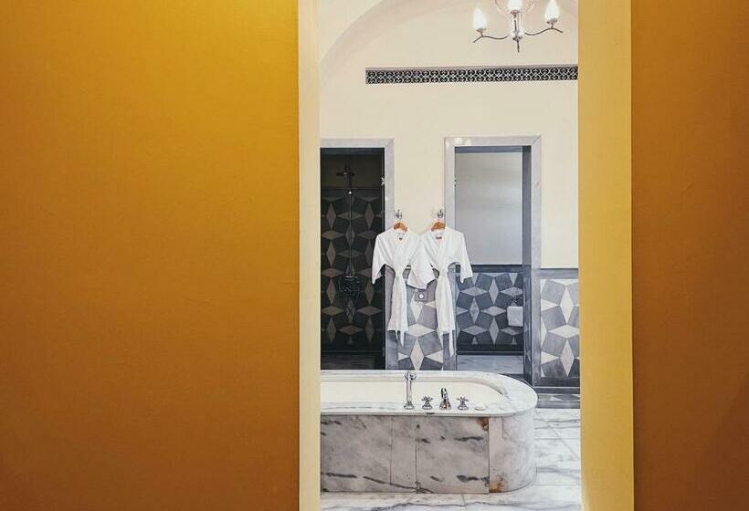 سوئیت پریمیوم, La Maison Bleue El Gouna