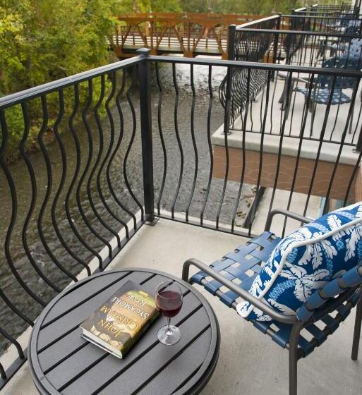 Standard Room with Balcony, Margaritaville Island