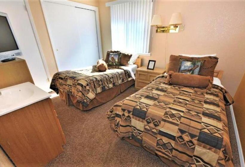 带2个卧室的公寓, Pinecliff Village Resort