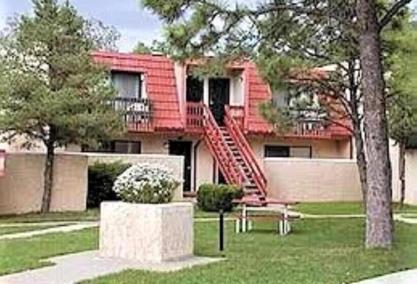 带2个卧室的公寓, Pinecliff Village Resort