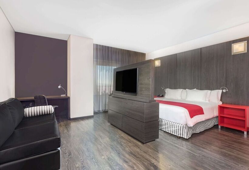 سوییت جونیور, Ramada Encore By Wyndham Queretaro