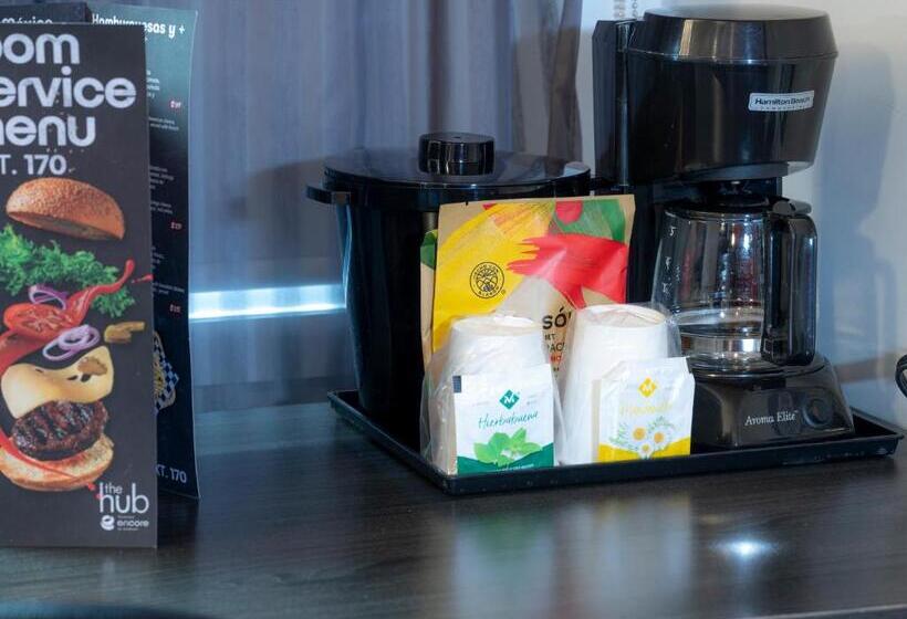 اتاق استاندارد, Ramada Encore By Wyndham Queretaro