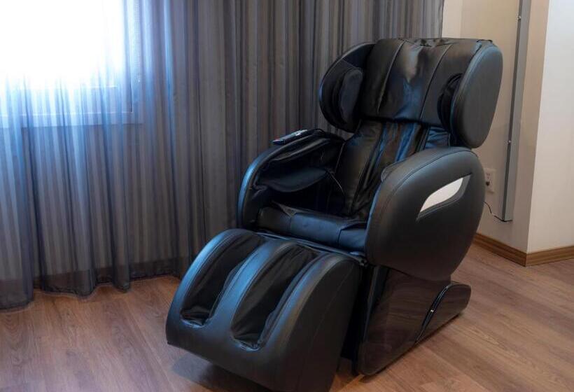 سوئیت با تخت بزرگ, Ramada Encore By Wyndham Queretaro