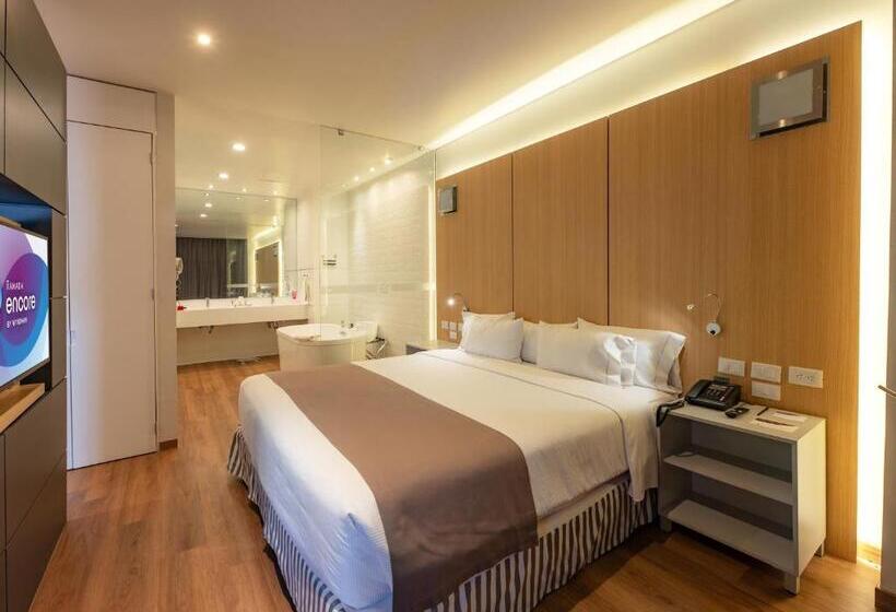 سوئیت با تخت بزرگ, Ramada Encore By Wyndham Queretaro
