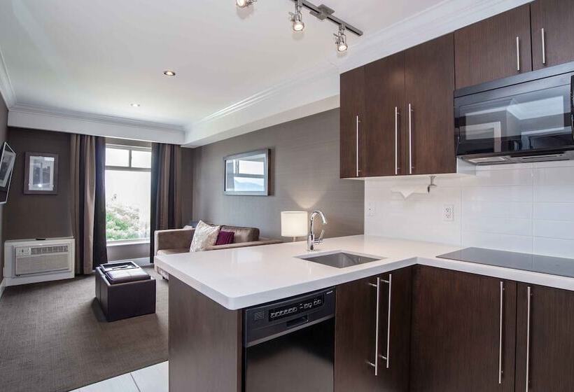 Suite Vue Ville, Sandman Signature Kamloops